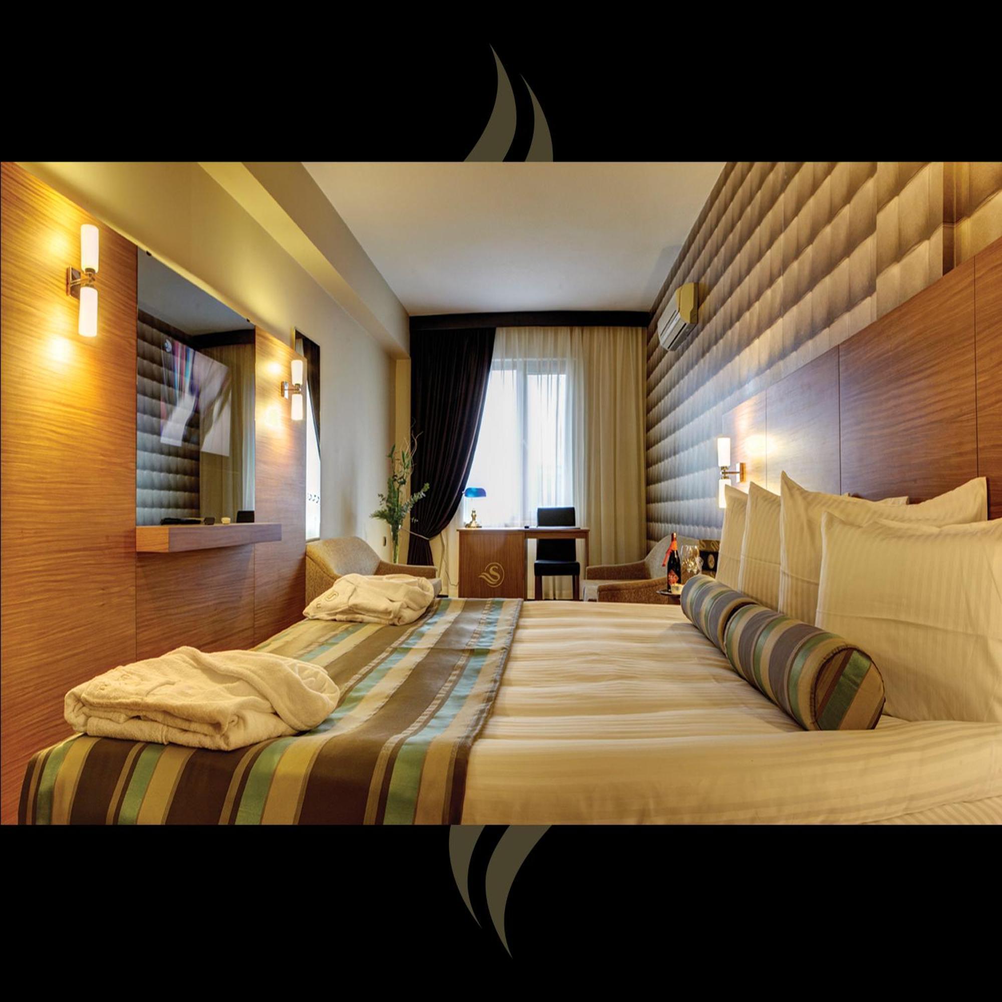 Susuzlu Atlantis Hotel Izmir Exteriör bild